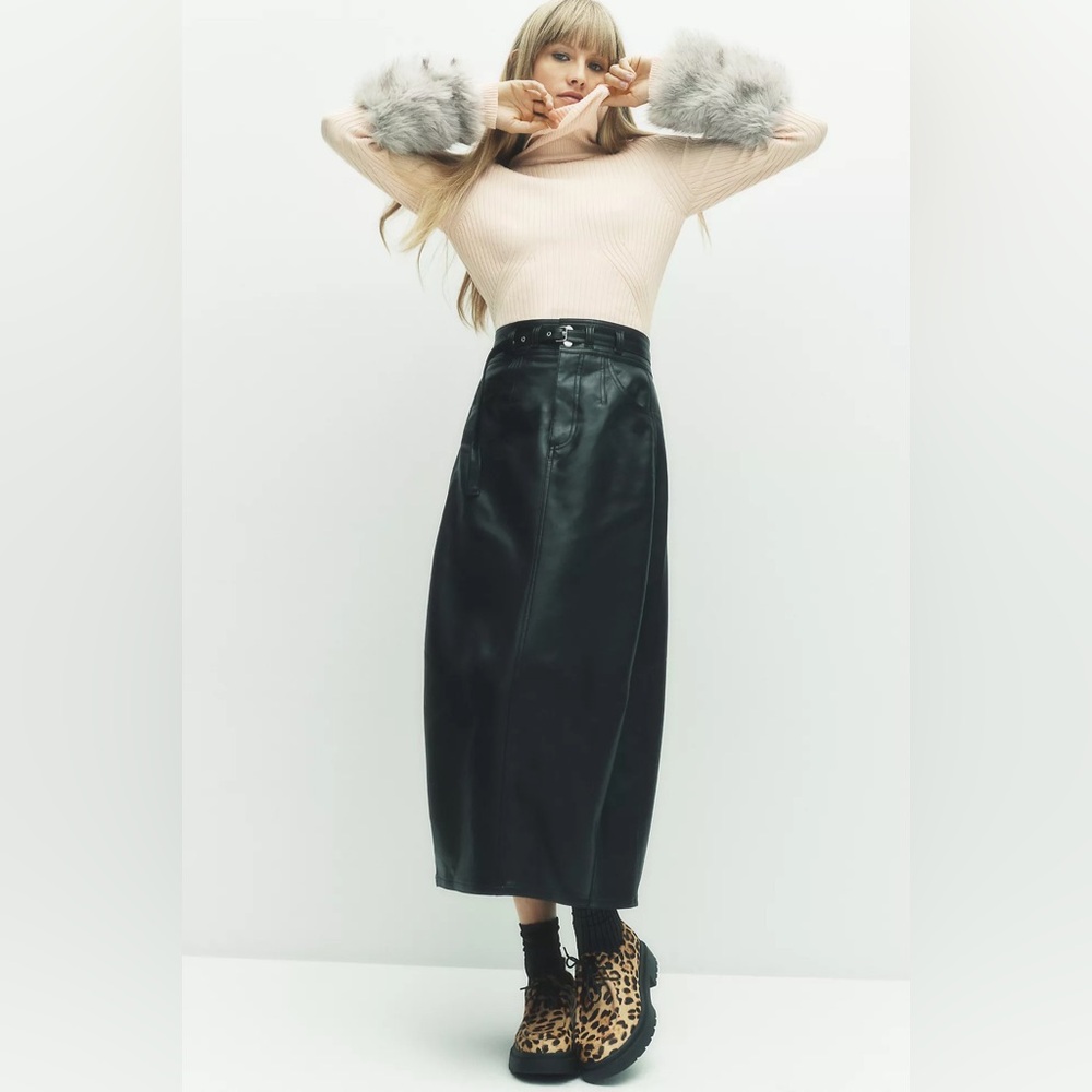 PILCRO SIZE 6 M Faux-Leather‎ Relaxed Midi Skirt midi with belt